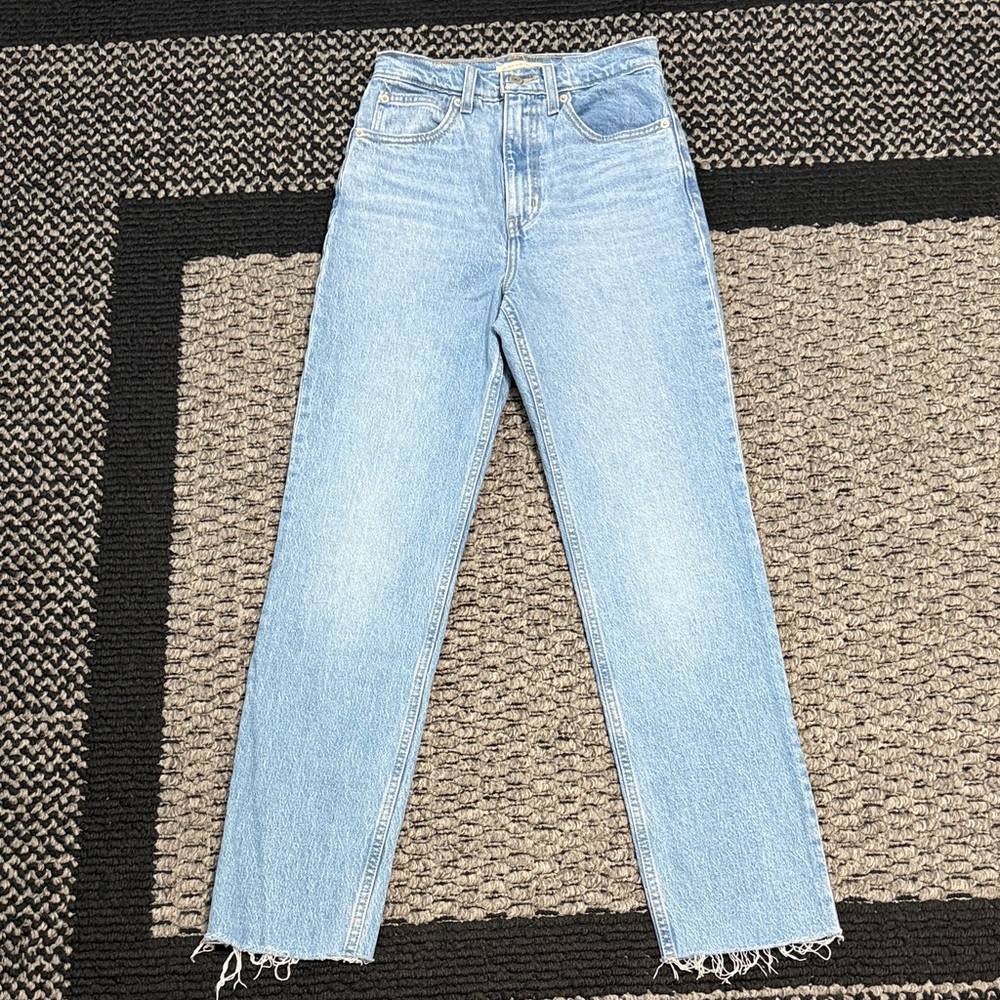 Levi’s 70s High Slim Straight Jeans BIG E Womens 24 Straight Leg Raw Hem Premium